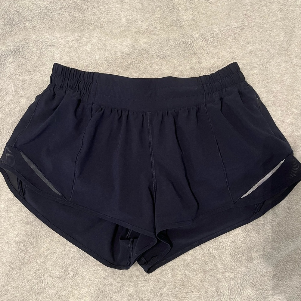 Lululemon hotty hot shorts 2.5 inseam